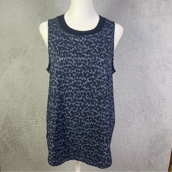 Athleta Zephyr Tank Shirt Womens Small Dark Blue Animal Print Sleeveless Active - Picture 1 of 6